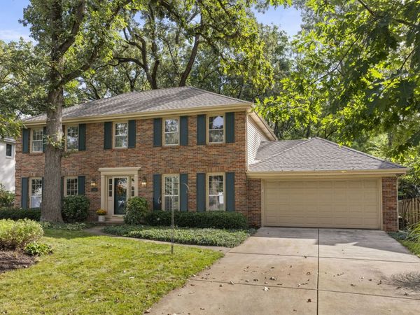 1245 Yorkshire Woods Court, Wheaton, IL 60187