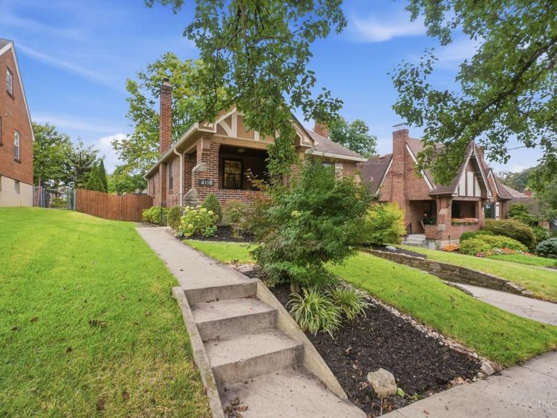 4118 Pillars Drive, Cincinnati, OH 45209 Photo 2