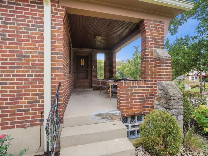 4118 Pillars Drive, Cincinnati, OH 45209 Photo 3