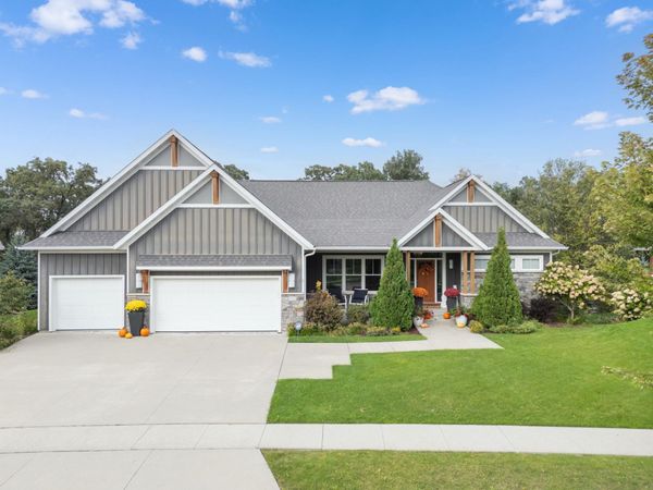 4053 Stone Point Drive NE, Rochester, MN 55906