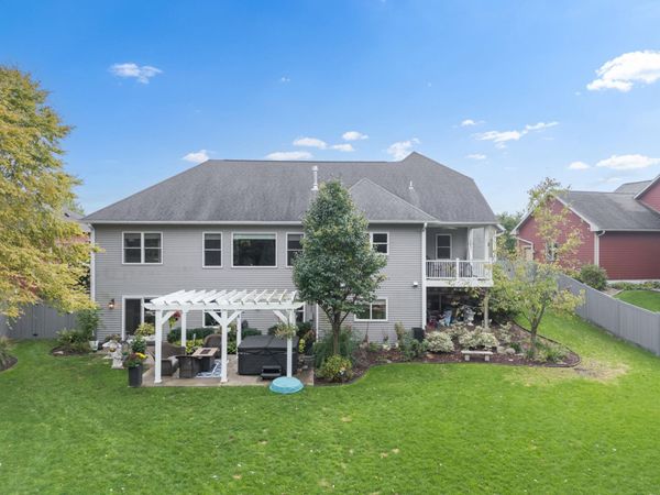 4053 Stone Point Drive NE, Rochester, MN 55906