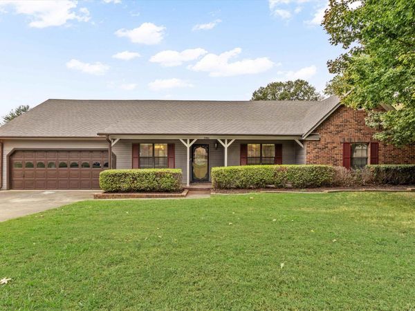 3961 OAK RD, Bartlett, TN 38135
