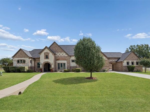 1908 Morningside Lane, Oak Leaf, TX 75154