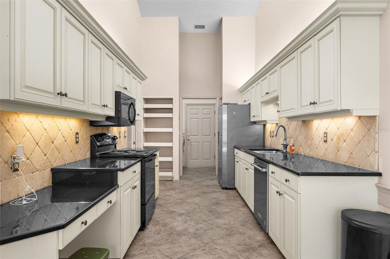 6724 Approach Road, Unit 3, Sarasota, FL 34238 Photo