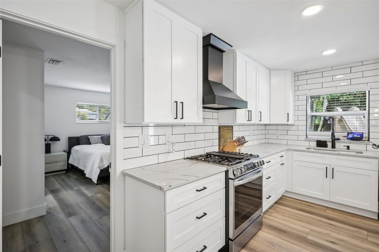 4600 Bayshore Boulevard Ne, Saint Petersburg, FL 33703 Photo