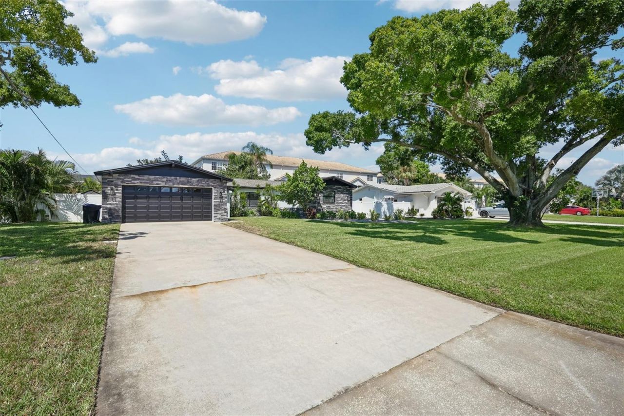 4600 Bayshore Boulevard Ne, Saint Petersburg, FL 33703 Photo