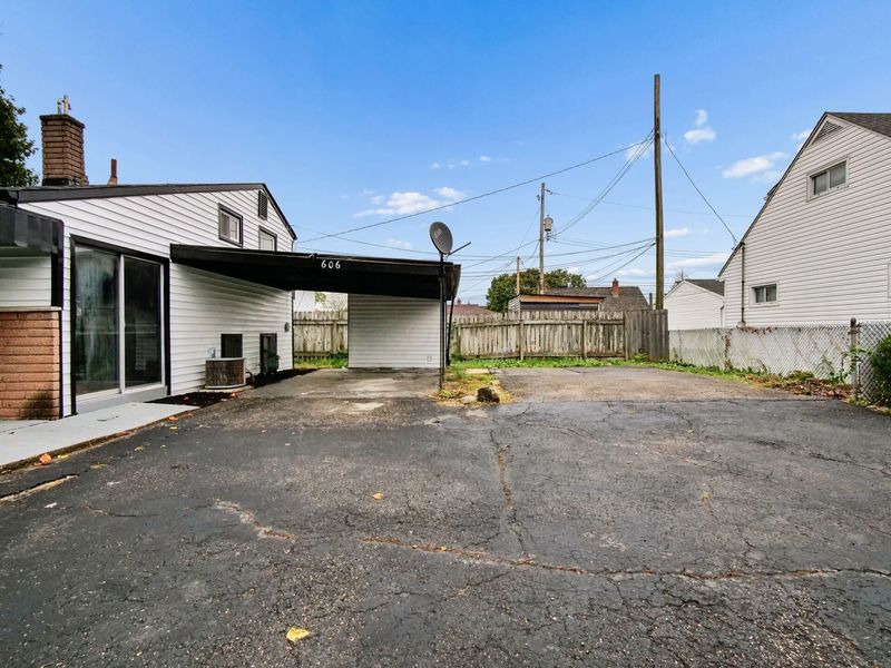 606 Scriven Avenue , Columbus, OH 43228 Photo 42