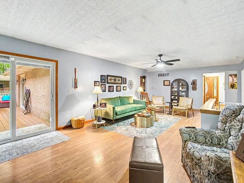 712 Crestrose Circle , Howard, OH 43028 Photo 13