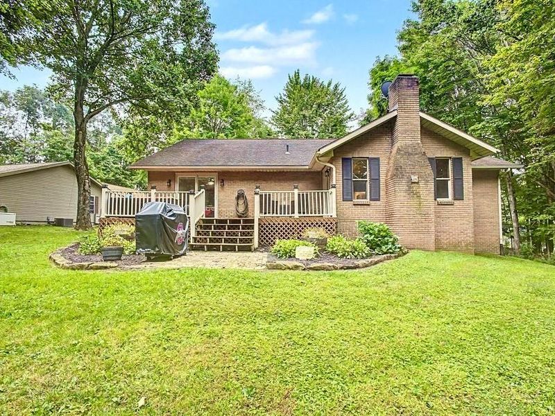712 Crestrose Circle , Howard, OH 43028 Photo 3