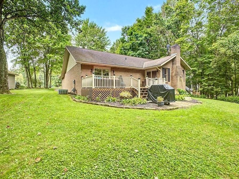 712 Crestrose Circle , Howard, OH 43028 Photo 4