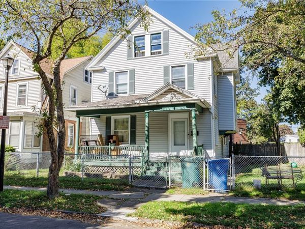 38 Saranac Street , Rochester, NY 14621