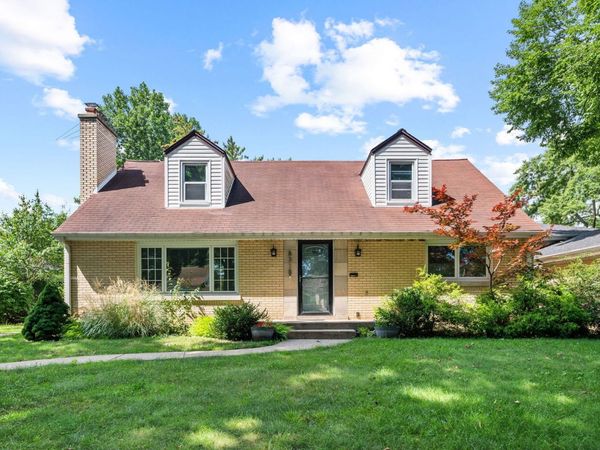 Skokie, IL 60076