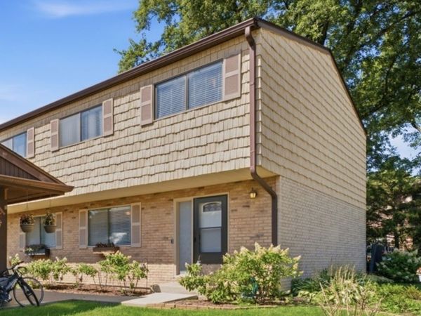 490 Tahoe Circle Drive, Wheeling, IL 60090