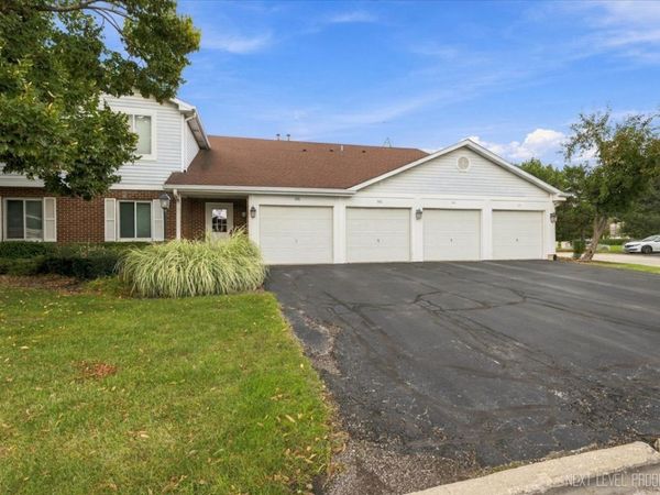 308 Primrose Court , Unit 308, Aurora, IL 60504