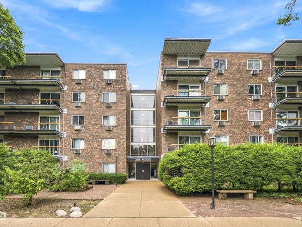 250 Ridge Avenue , Unit 4H, Evanston, IL 60202