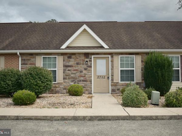 2752 ROOSEVELT DRIVE , CHAMBERSBURG, PA 17201