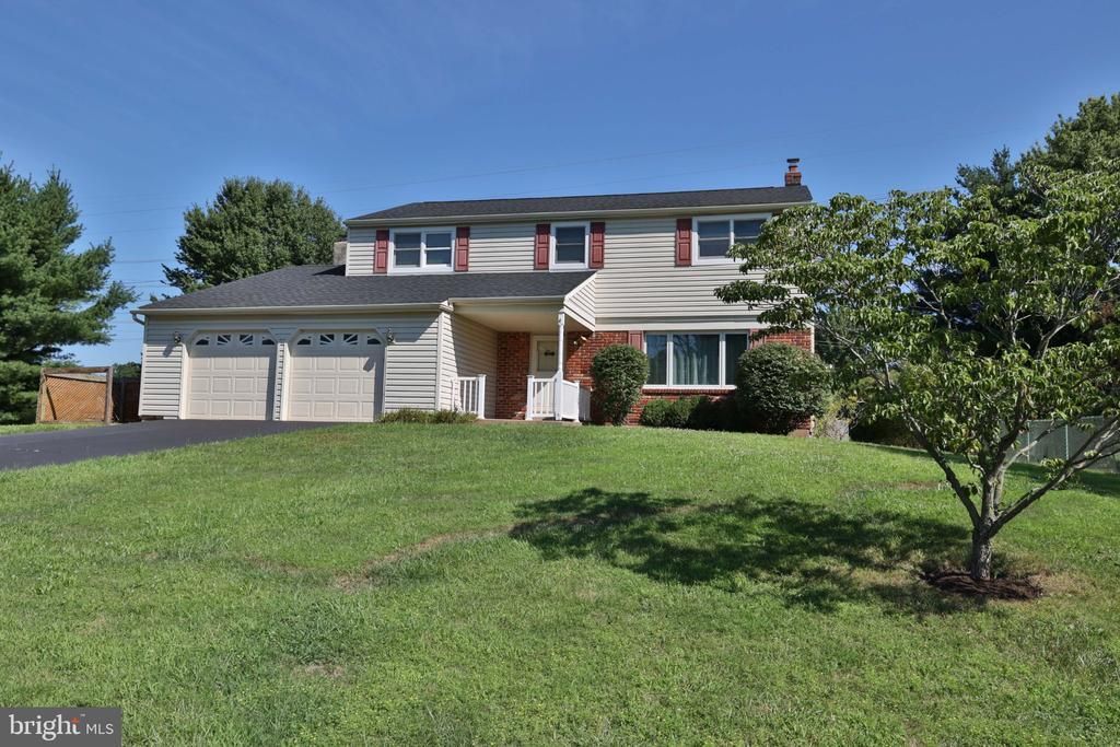 809 HARTLEY PLACE, LANSDALE, PA 19446