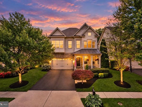 42755 CHATELAIN CIRCLE, BRAMBLETON, VA 20148