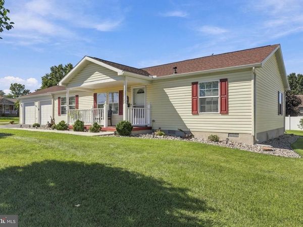 185 NEW LANE, CHAMBERSBURG, PA 17202