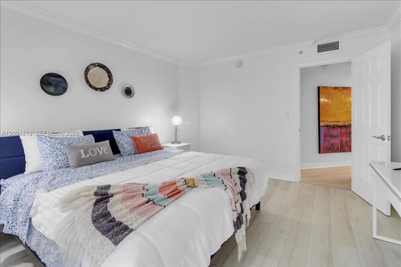 3000 N Ocean Dr , Unit 3B, Singer Island, FL 33404 Photo