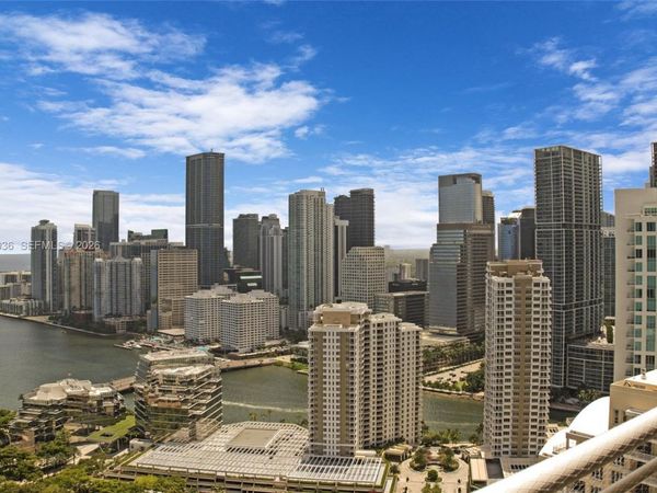 848 Brickell Key Dr , Unit 3905, Miami, FL 33131