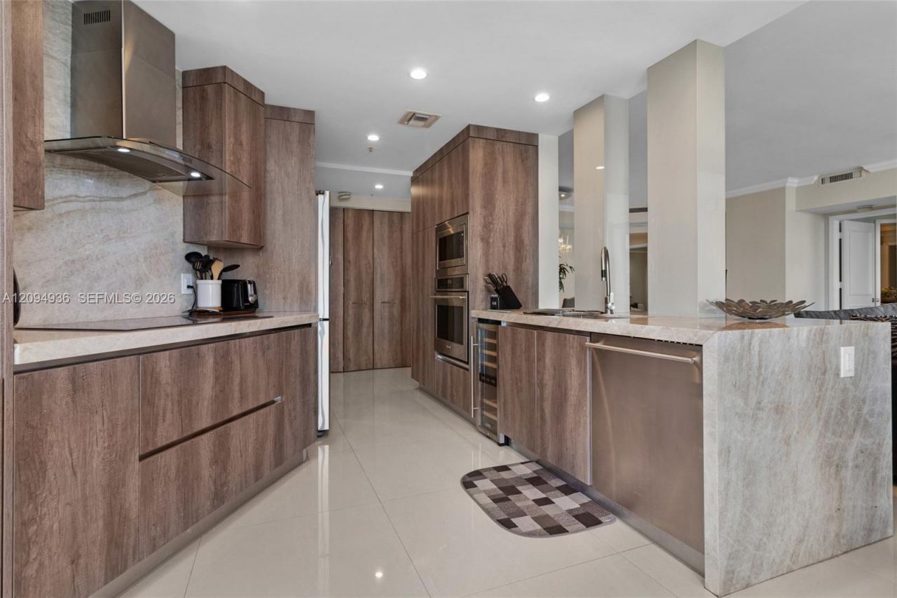 848 Brickell Key Dr , Unit 3905, Miami, FL 33131 Photo