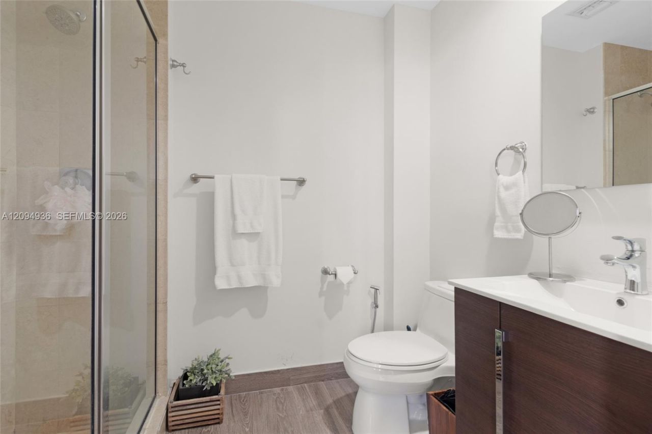 848 Brickell Key Dr , Unit 3905, Miami, FL 33131 Photo