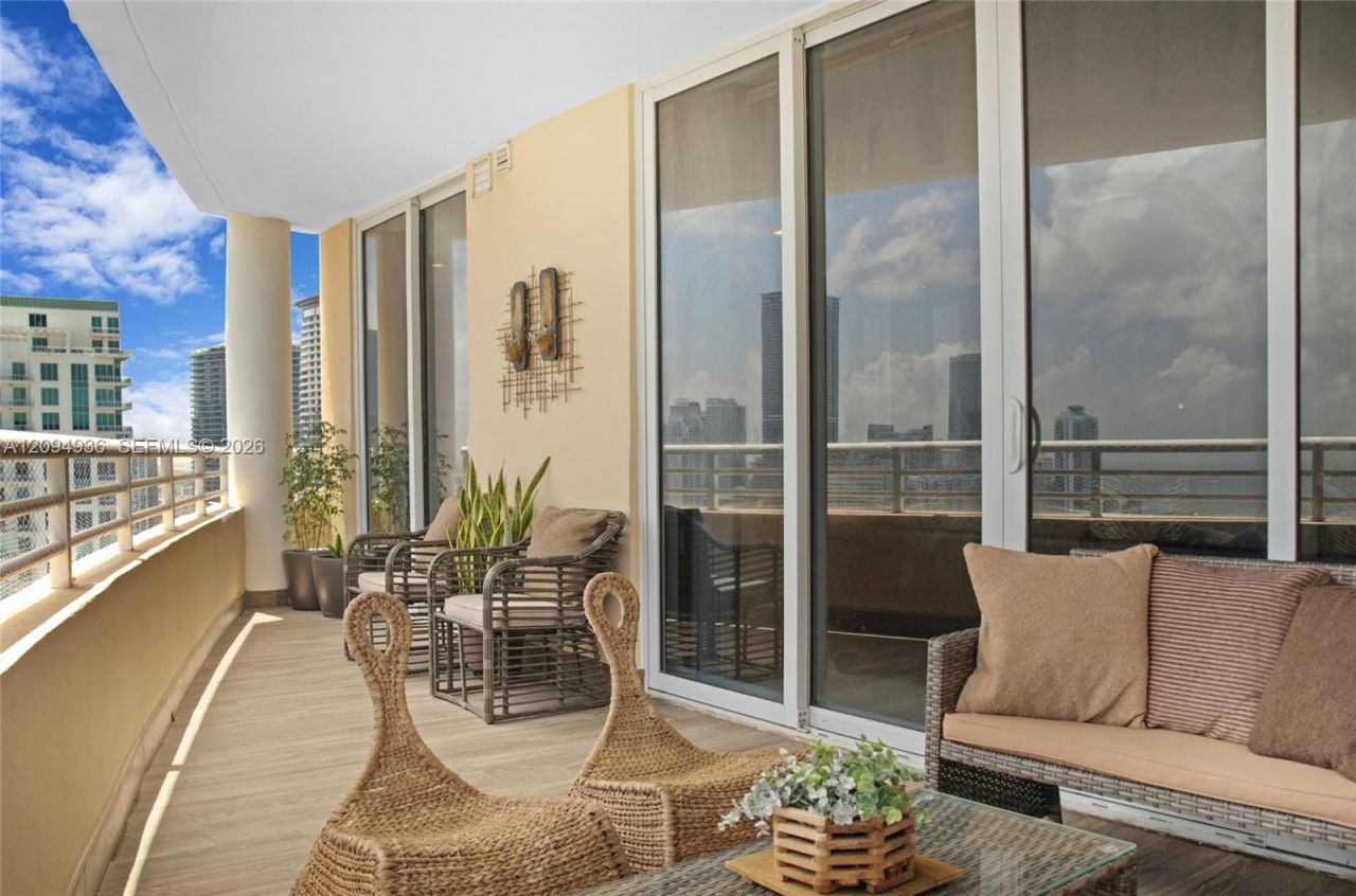 848 Brickell Key Dr , Unit 3905, Miami, FL 33131 Photo