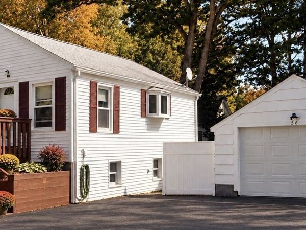 36 Oakland Dr, Auburn, MA 01501