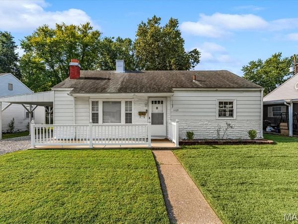 1409 Bel Aire Drive, Belleville, IL 62220