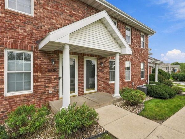 3222 Dorchester Way, Madison, WI 53719