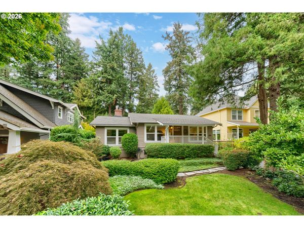 676 9th ST, Lake Oswego, OR 97034