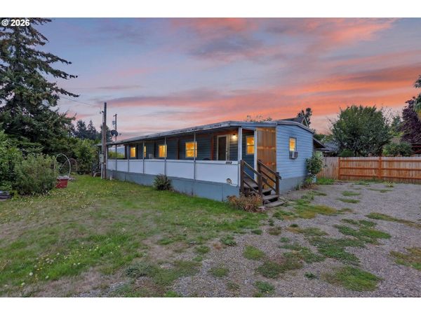 10882 NE OAK ST, Donald, OR 97020