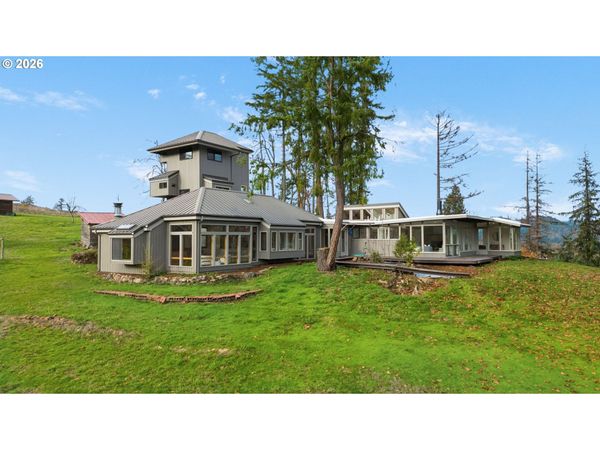 37308 HIGHWAY 58, Pleasant Hill, OR 97455