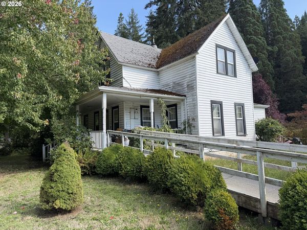 86410 TERRITORIAL HWY, Veneta, OR 97487