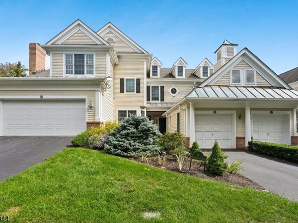 4 Meadowbrook Club Way, Far Hills, NJ 07931