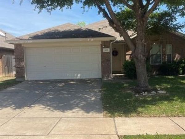 1513 Kingfisher Drive, Fort Worth, TX 76131