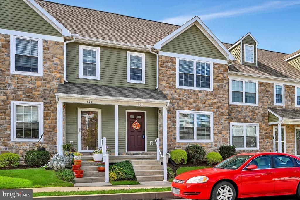 521 BYLER CIRCLE , LEBANON, PA 17042