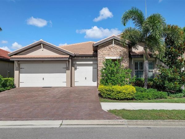 135 PESCADOR PLACE , NORTH VENICE, FL 34275