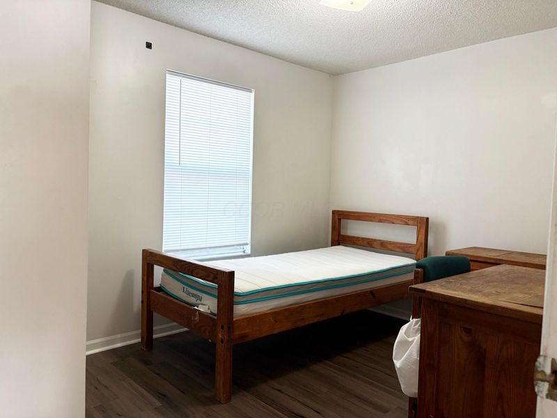15 S Shafer Street , Unit 404, Athens, OH 45701 Photo 8
