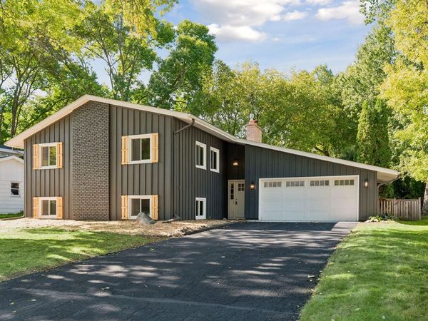 5516 Warden Avenue , Edina, MN 55436