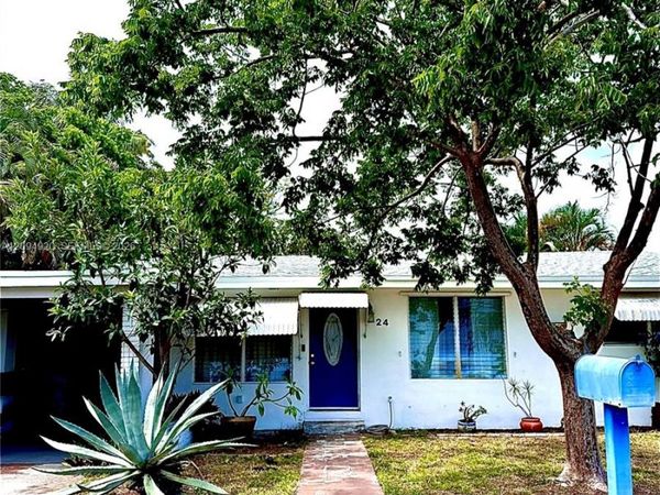 24 SW 12th Street , Dania Beach, FL 33004