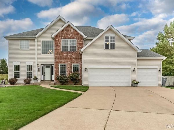 472 Brookhaven Court, O'Fallon, MO 63368