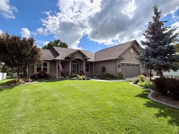 S77W18475 Janesville ROAD, Muskego, WI 53150