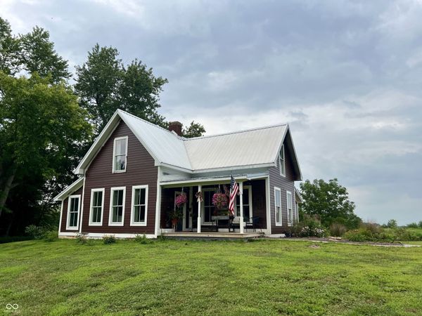 8122 N Hall School Road , Monrovia, IN 46157