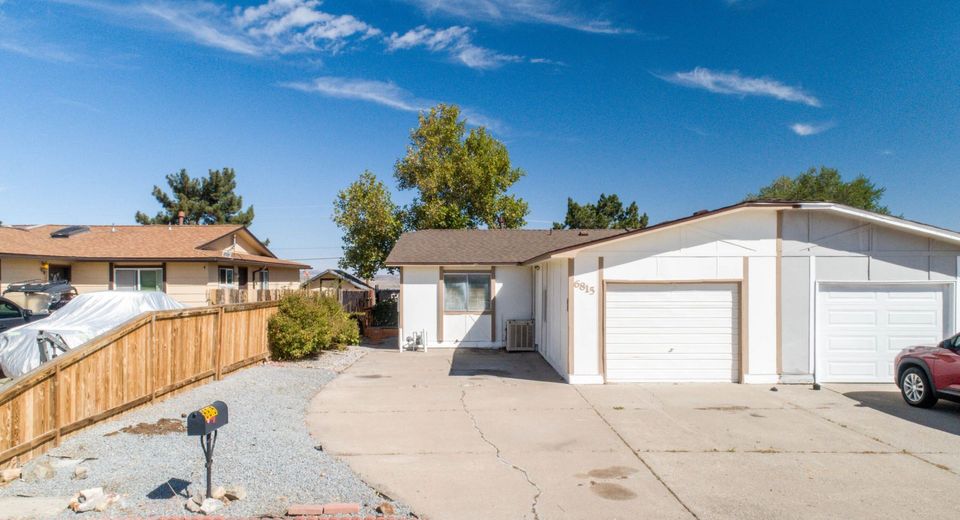 6815 Lotus Street, Reno, NV 89506 Photo
