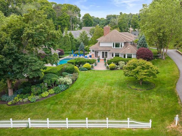 1 Anchorage Ln, Marblehead, MA 01945