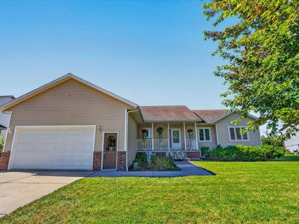 875 Merri-Hill Drive, Oregon, WI 53575