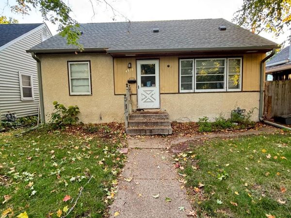 4939 Oliver Avenue N, Minneapolis, MN 55430