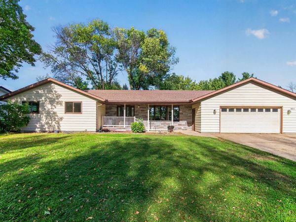 401 Shady Lane, Norwood Young America, MN 55397